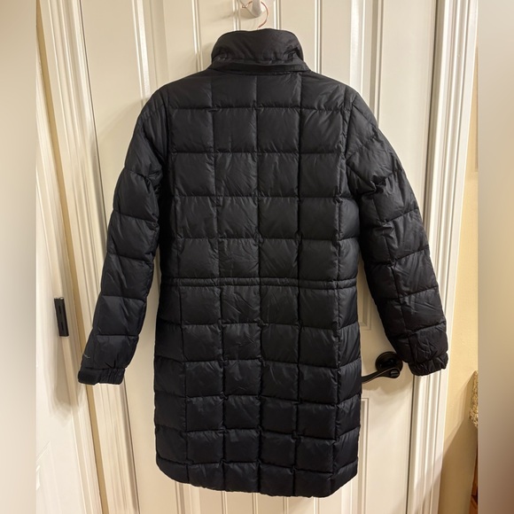 Eddie Bauer long black ultralight  down puffer coat Women’s S great for travel - Picture 2 of 14